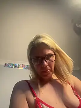 Lexi-Lux-Xn Live XXX chat