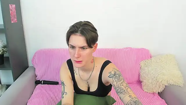 MilenaKeeks' Live XXX Chat