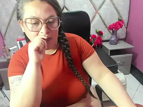 Sarah_Boobs_n Live XXX chat