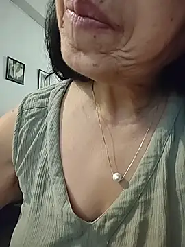 NakedMILFxn Live XXX chat