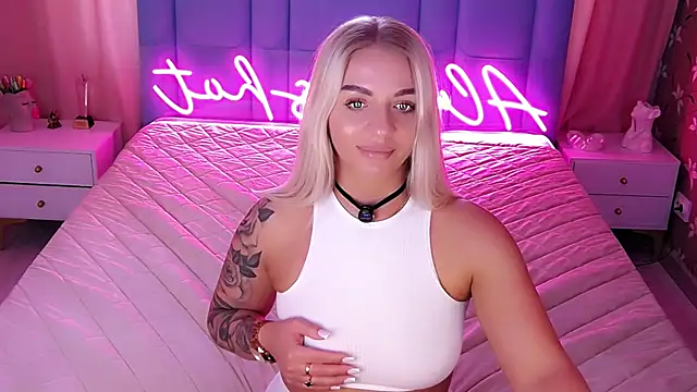 AllwaysHotJ – Naživo XXX chat