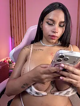 MadeleineSanez – Naživo XXX chat