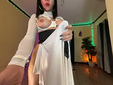 SEDUCTRESSxBIGCOCKのライブXXXチャット