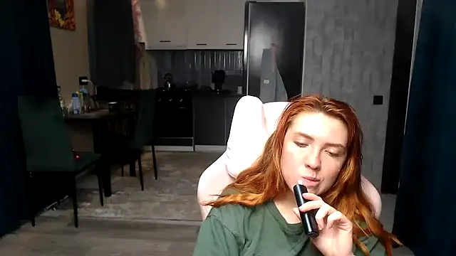 Reginasmilee Chat XXX live