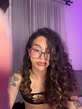 Czat XXX na żywo – Samantha_Bernardo