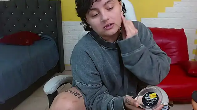 Chat +18 de isabeautyx19 ao vivo