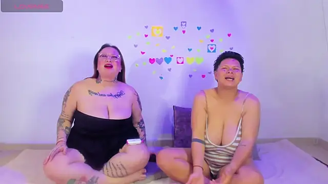 MiaYMolly 라이브 XXX 채팅