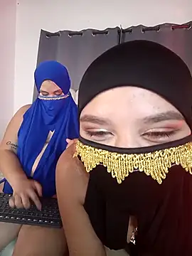 aziza_dalila02 Adlı Modelin Canlı XXX Sohbeti