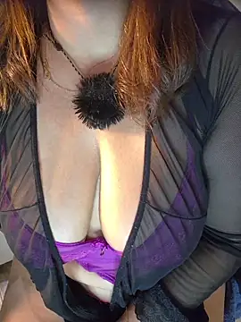 Paulette-squirt – webcam-show