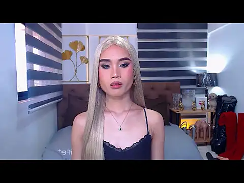 Chat XXX en directo de JuicyCockThea