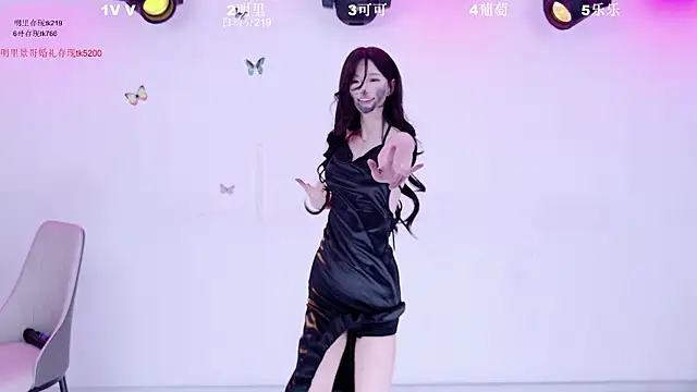 LOVE-018のウェブカメラショー