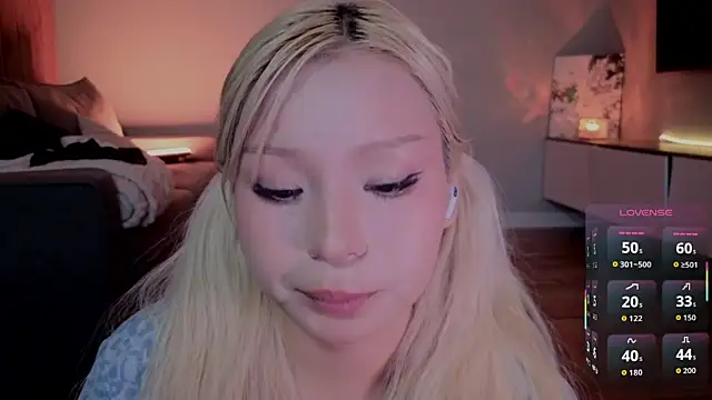 دردشة RileyMee الجنسية المباشرة