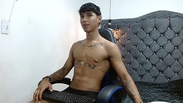 Вебкам-шоу luka_big18