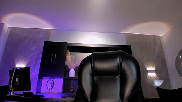 دردشة KayraLanne الجنسية المباشرة