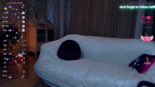 Chatroom XXX en direct de LiSinDoll