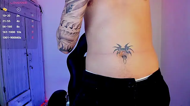 tylernova Chat XXX live