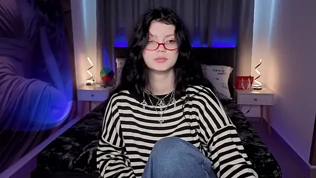 Онлайн чат XXX MileyRood