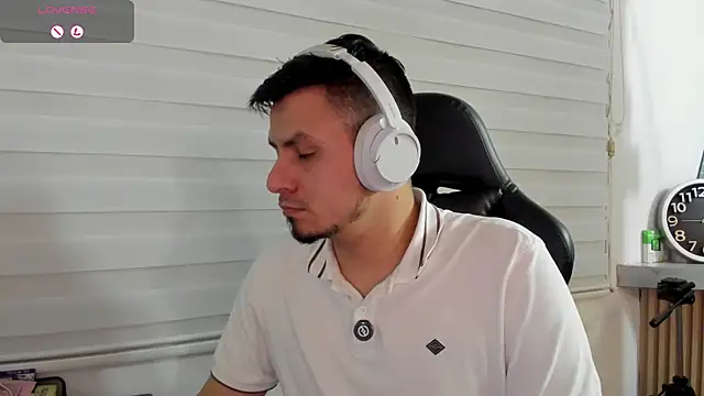 Rick_Adams webkamerás műsora