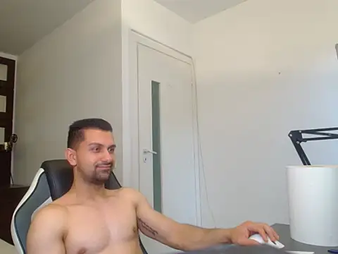 BryceReign Live XXX Chat