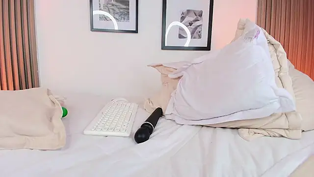 ashlycarteer's Live XXX Chat