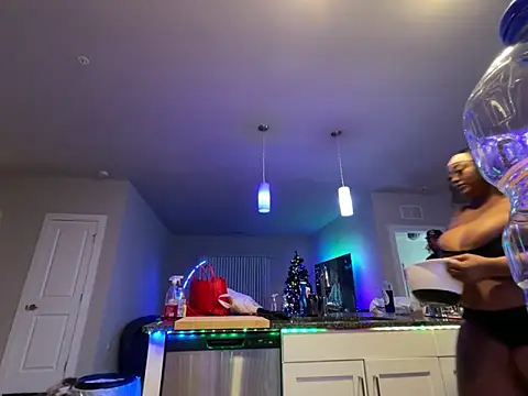 4EVAGLACIERS' Live XXX Chat