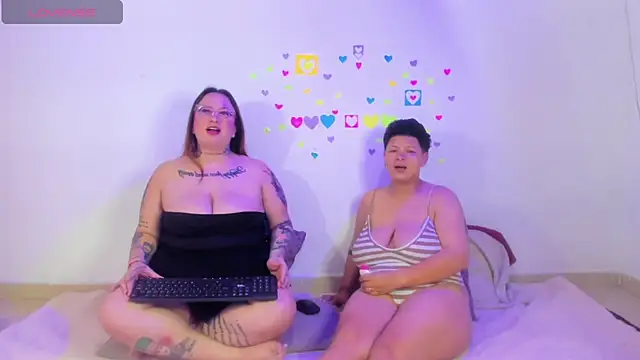 Chat +18 de MiaYMolly ao vivo