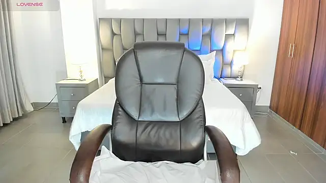 Chat XXX en directo de Natasha_Kiim_