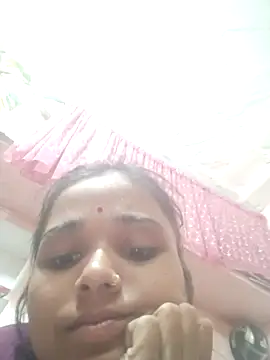 Deepjakolirr Adlı Modelin Canlı XXX Sohbeti