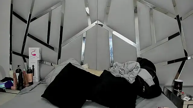 دردشة Catherinee69_x الجنسية المباشرة