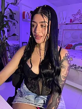 lucianaroy Chat XXX in diretta