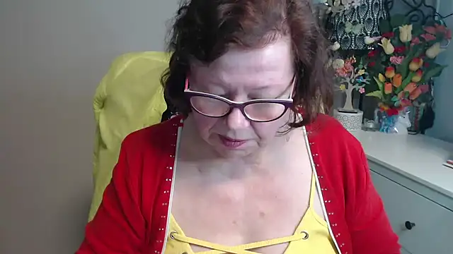 Adelewildx 即時 XXX 聊天