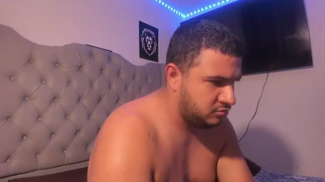 mateocollins1 live XXX chat