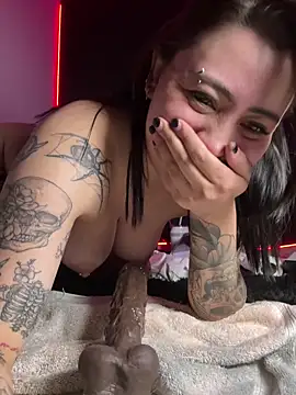 Draculona-666's Live XXX Chat