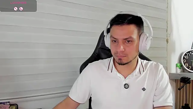 Chat XXX en directo de Rick_Adams