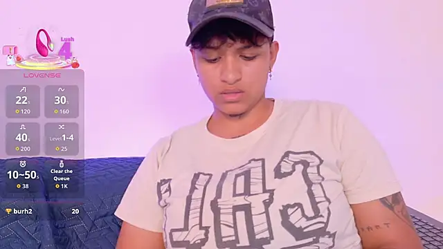 Онлайн чат XXX DominickJoness