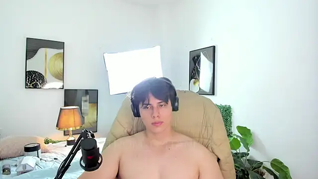 Chat +18 de Thom_Ohtani ao vivo