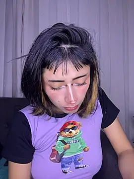 baby_akuma Adlı Modelin Canlı XXX Sohbeti