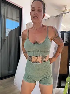 mommyselenafit_'s Webcam Show