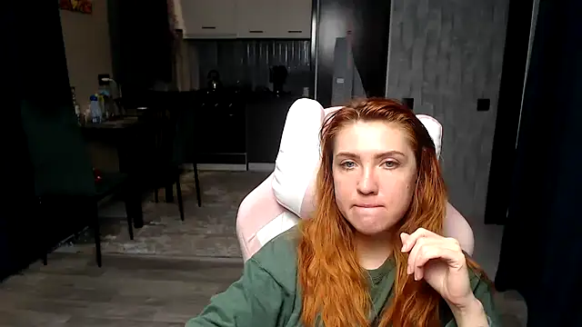 XXX chat uživo modela Reginasmilee