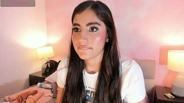 Chat +18 de IsabelaStefano ao vivo