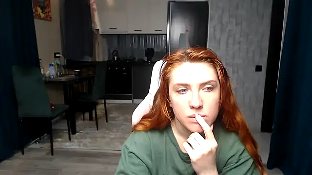 Reginasmilee's Live XXX Chat