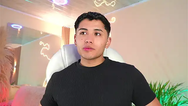 MatiasKorn Adlı Modelin Web Kamerası Şovu