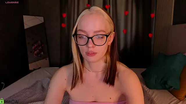 R0cket_bunnyのライブXXXチャット