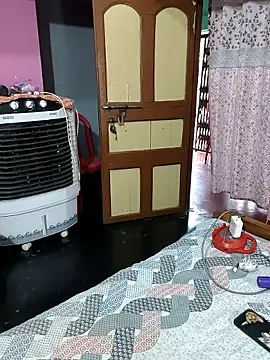 hotbhabhi011のウェブカメラショー