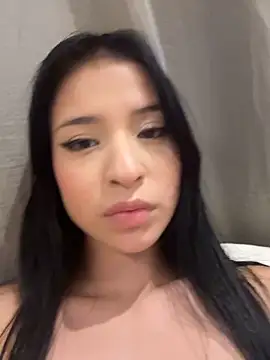 Chat XXX ao vivo de Sarah_cam06