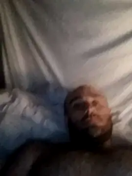 BulbasaurIsmettv Chat XXX in diretta