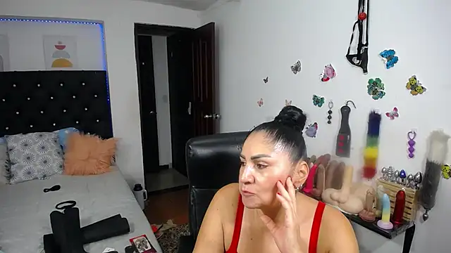 mature_bigboobs10's Live XXX Chat