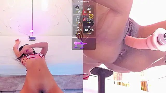 Živý XXX chat CandyRouse__