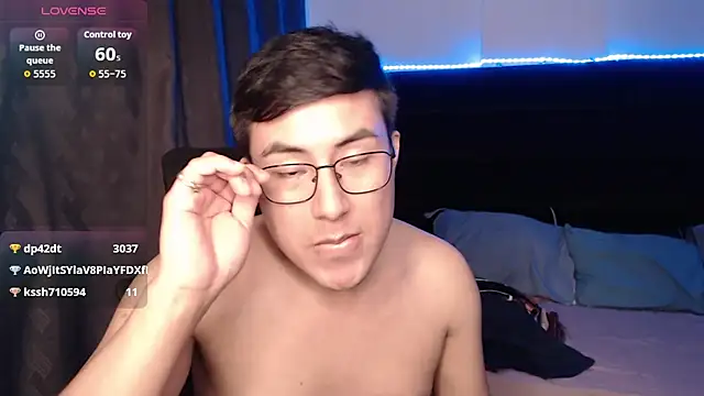 andrewmhilton_'s Live XXX Chat