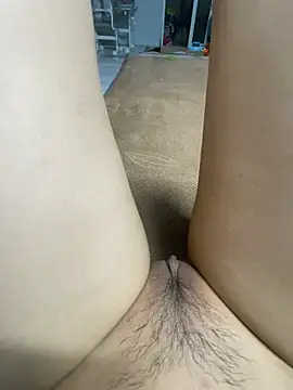 Bebun: διαδικτυακό σόου στην κάμερα